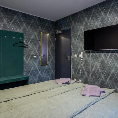 Bed and Breakfast 33
